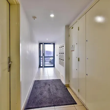 Beautiful And Bright Flat In The Historic Heart