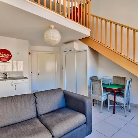 Beautiful And Bright Flat In The Historic Heart
